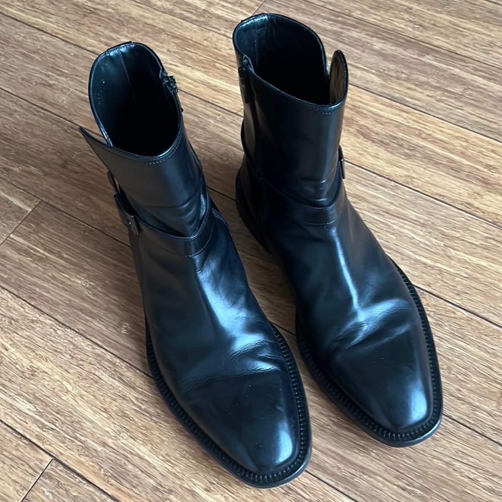 HUGO BOSS Leather boots .